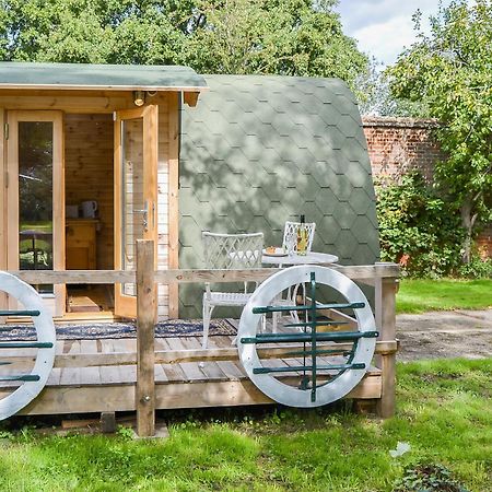 The Squirrels Strelley Barn Villa Woodham Mortimer Exteriör bild